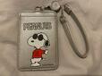 【宝島社　PEANUTS スヌーピー リール付きICカードケース】シルバーの色味がクールでかわいい