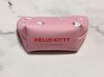 底部にもかわいいデザインが！「HELLO KITTY」のロゴ入りです