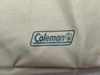 フロント下部に「Coleman」のブランドロゴ入り