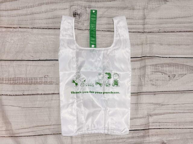 背面にもかわいいイラスト入りなのがGood！