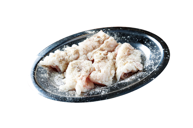 やきにく 喰ったって～／ホルモン1人前600円。脂の甘みを感じる人気のメニュー。