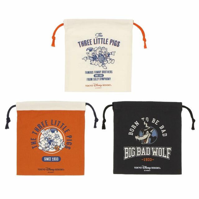きんちゃくセット 1,900円|東京ディズニーリゾート「三匹の子ぶた」グッズ|販売店舗:東京ディズニーランド「タウンセンターファッション」、東京ディズニーシー「スチームボート・ミッキーズ」|発売日:2023年12月26日(火)