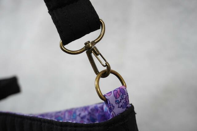 ショルダーストラップは取り外しできる