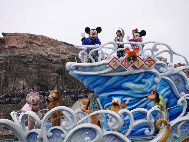 東京ディズニーリゾートのお正月2015（TDSニューイヤーズ・グリーティング）1 ©Disney