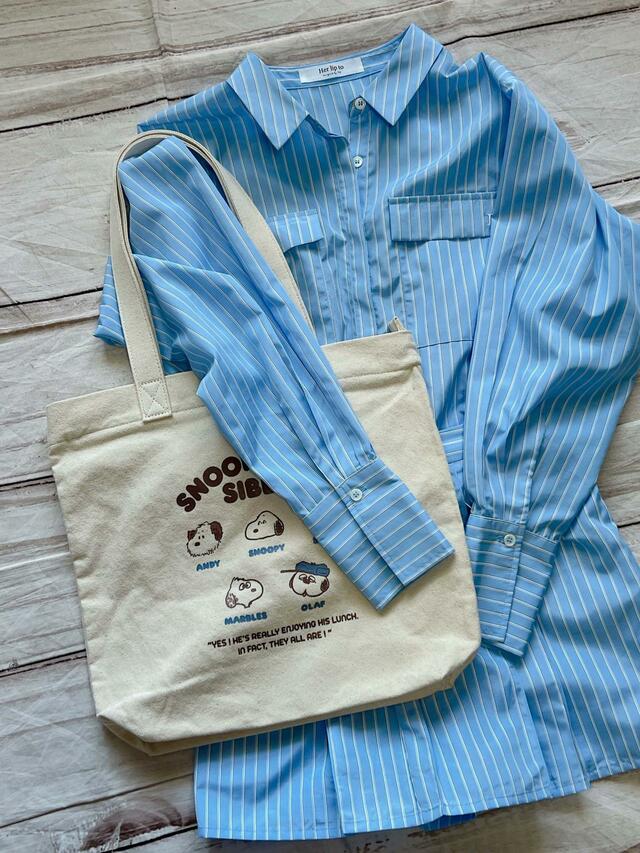 ブルーもバッグのプリントに使われているので、ブルーを合わせてもかわいい♪