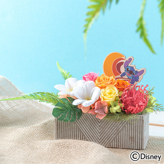 ディズニープリザーブド＆アーティフィシャルアレンジメント「ウェーブライド」8,800円｜日比谷花壇『リロ&スティッチ』フラワーギフト
