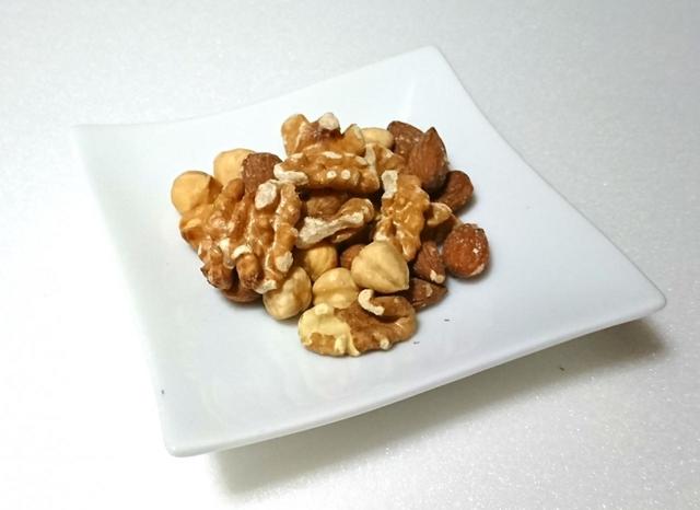 デルタ　低糖質 2週間分のロカボナッツ　14袋（392g）　988円