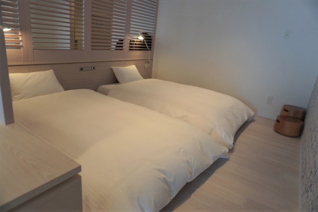 【星野リゾート リゾナーレ熱海】テラスリビングスイートの寝室2