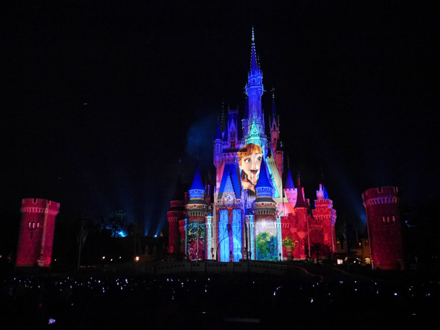 「ワンス・アポン・ア・タイム~スペシャルウィンターエディション~」©Disney