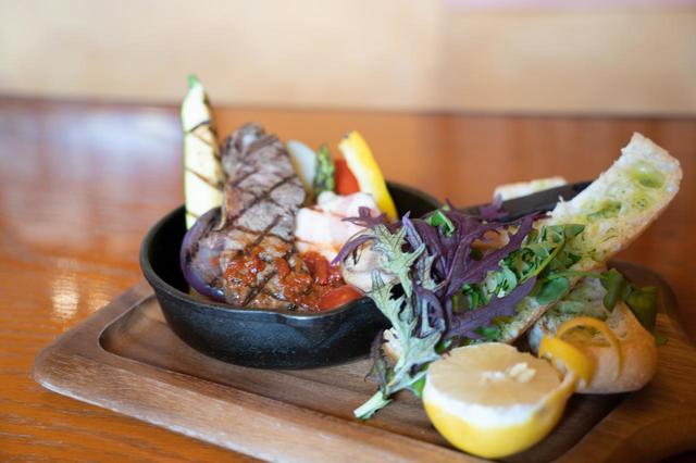 6/26まで開催中！「ユニバーサル・イースター・セレブレーション」