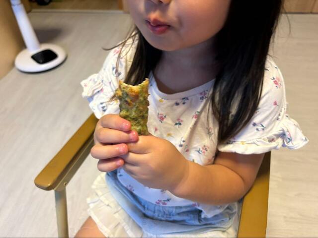 【ロピア 焼鮭弁当】海苔ちくわ天のボリュームも侮れない！