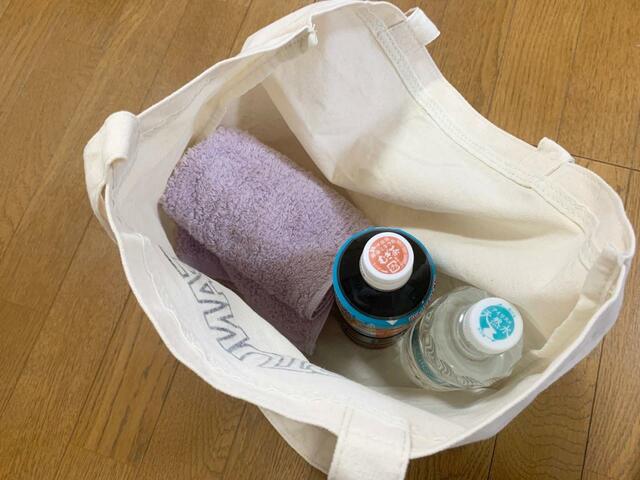 【スヌーピー 軽量トートバッグ】ペットボトルとフェイスタオルが同時に入る！