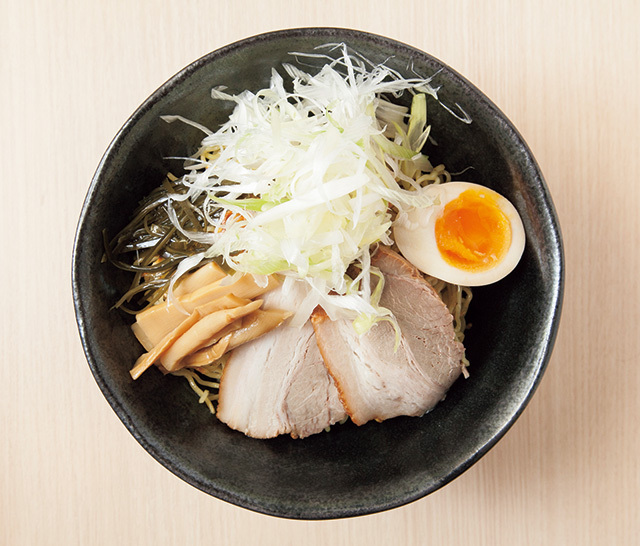 七ッ星（東京／後楽園）　新感覚 鶏白湯焼らーめん