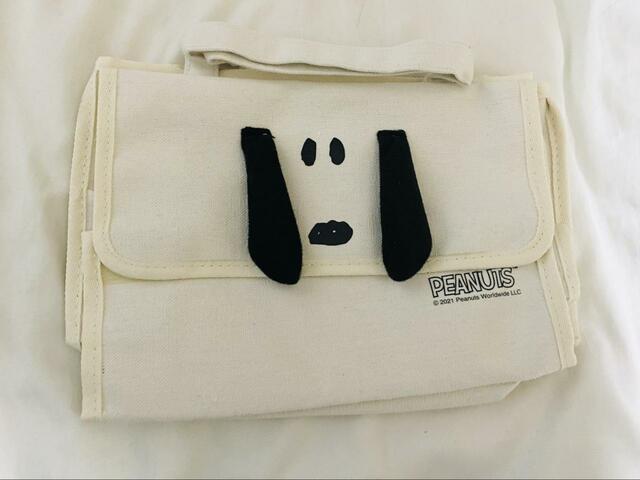 【SPRiNG　スヌーピーの持ち運べるおかたづけバッグ】スヌーピーのかわいらしいデザイン