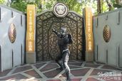 香港ディズニーランドのブラックパンサー