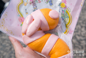 スプリングテール（チキン＆チーズカリー） 500円｜東京ディズニーシー「ディズニー・イースター」