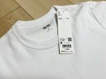 【ユニクロ エアリズムコットンクルーネックT(半袖)】購入時点は1000円。Mサイズでもぴったりとした着心地