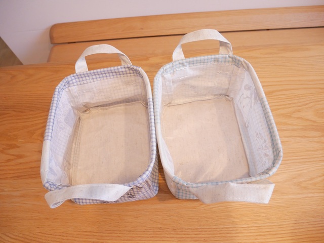 【ベルメゾン　ファブリックボックス2個セット「スヌーピー」】サイズは（約）幅23×奥行18×高さ14cmです