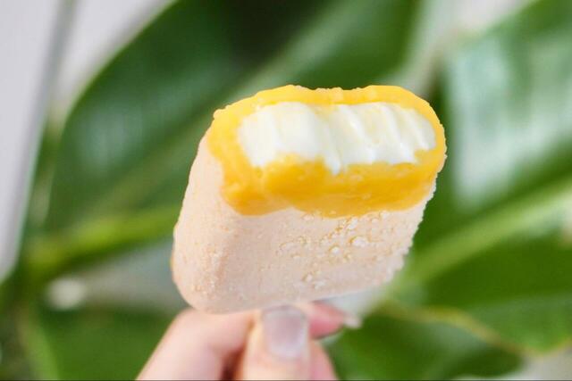 【大人気ファミマ限定アイス】爽やかなマンゴーの味と濃厚なバニラの味が絶妙！