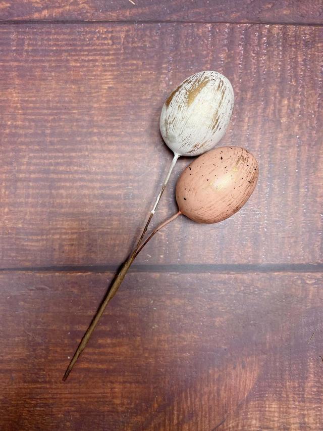 【ナチュラルキッチン】エッグゴールド　ピンク＆ホワイト／税込110円