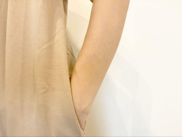 【AMERICAN HOLIC ショルダータックワンピース】両サイドには手のひらがすっぽり隠れる大きめポケットが◎