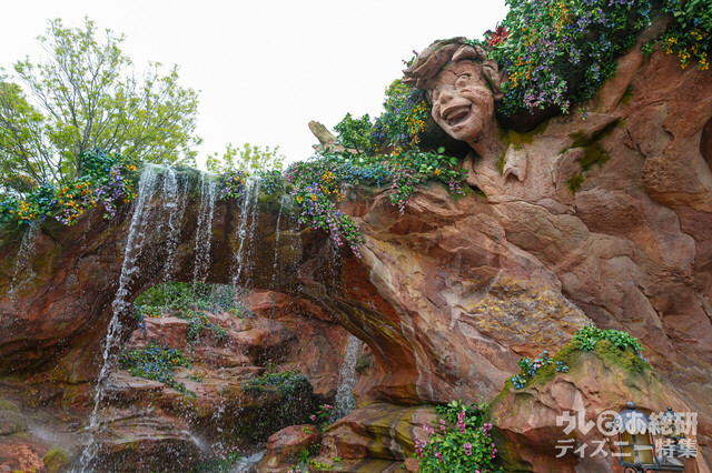 ファンタジースプリングス ロックアート