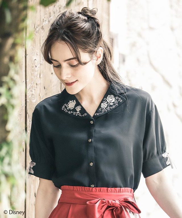 【美女と野獣】刺繍ブラウス クロ ￥6,490(税込)