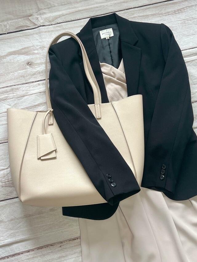 ブラックジャケットのお仕事コーデに合わせてみました