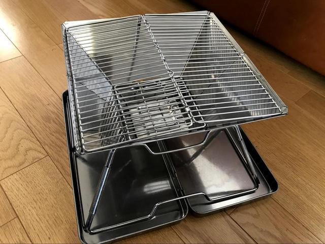 焚き火台　¥2,800（税込）