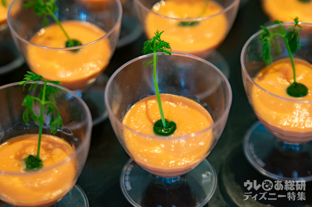キャロットスープ｜“ディズニー・イースター”ランチブッフェ／ディナーブッフェ｜東京ディズニーシー・ホテルミラコスタ「オチェーアノ」