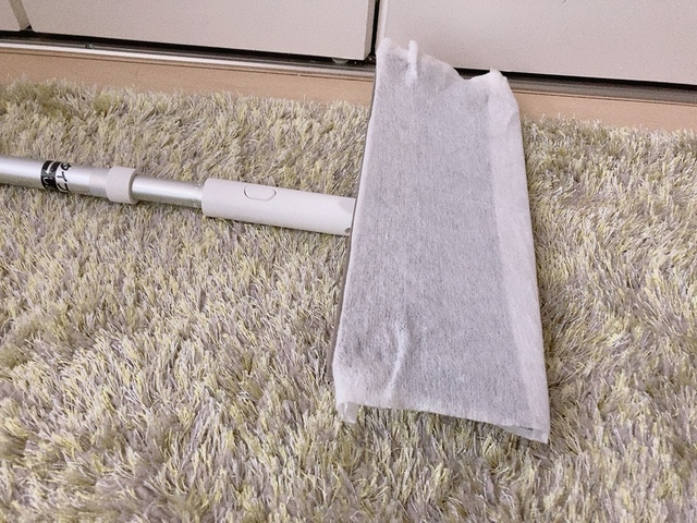 【カインズ フローリングワイパーロング 110】色はホワイト、ブラウン、ブラック、グレーがあります