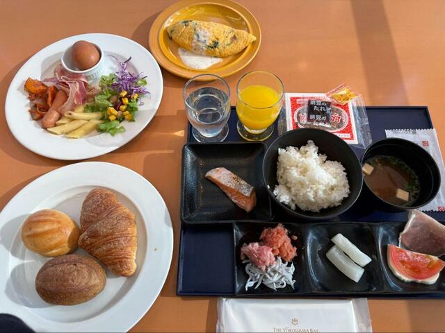 【カフェトスカ モーニングブッフェ】大きな窓から差しこむ光が気持ちいい！景色と一緒に味わう贅沢な朝♪