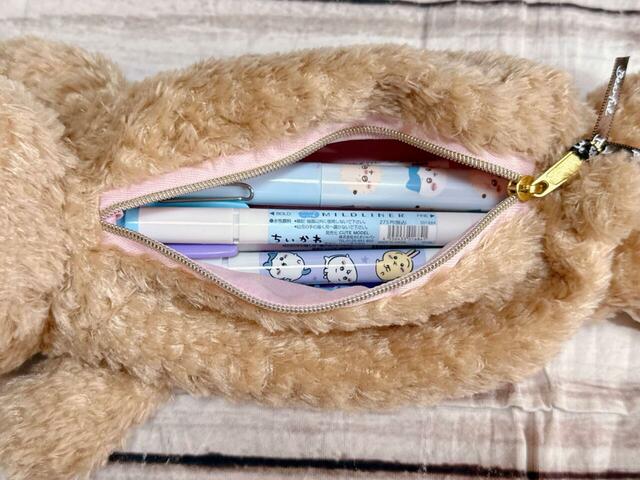 ペン類がジャストフィット!ペンケースとして使うのもおすすめ