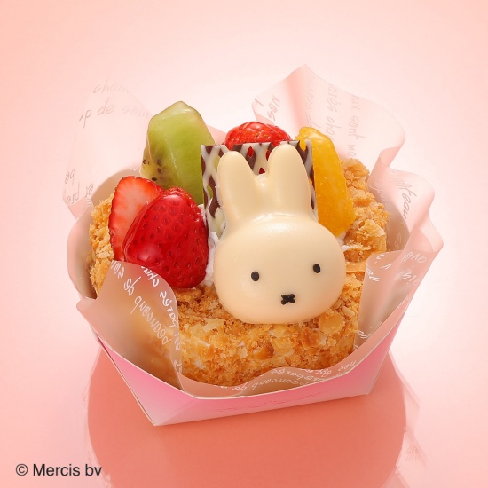 ミッフィーケーキ フルーツバスケット 620円(税込669円) 【オランダ家×ミッフィーお誕生日】