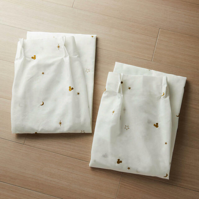 星柄刺繍のUVカット・遮像・遮熱ボイルレースカーテン「ミッキーモチーフ」 | ¥ 7,990~13,900 (税込)