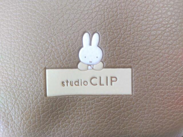 【ミッフィー×スタディオクリップ】控えめなロゴ×イラストつき