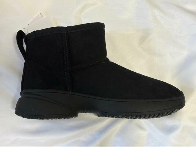 【studioCLIP 滑りにくい撥水ムートンブーツ】カラーはブラック、キャメル、グレージュの3展開。大人かわいい色味が揃っています♪