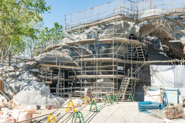 魔法の泉:「ファンタジースプリングス・エントリーウェイ」ピーターパン(2022年6月撮影)