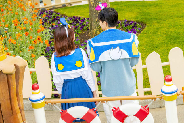 ディズニー・パルパルーザ「ドナルドのクワッキー・ダック!ダック!ダックシティ!」スペシャルグッズ|販売店舗:東京ディズニーランド「ディズニー&カンパニー」|発売日:2025年4月7日(月)