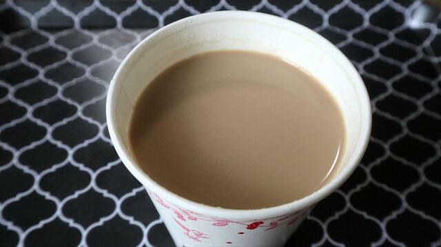 【上島珈琲店 ミルク珈琲(黒糖) 】セットのドリンクはブレンドコーヒー、ミルクコーヒー(黒糖/無糖、カフェインレスもあり)、紅茶、ミルク紅茶、オレンジジュースから選べます