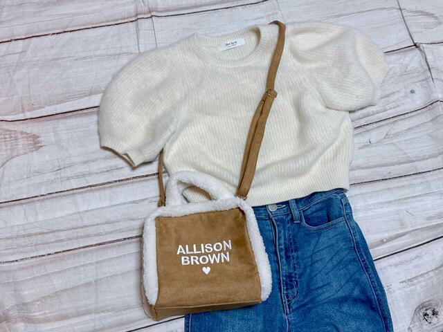 ショルダーストラップを長くして、ポシェットに♪かわいい!