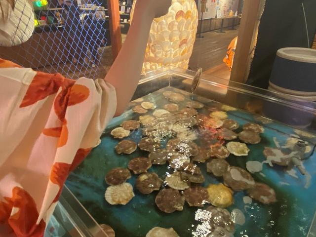 【星野リゾート　青森屋】「じゃわめぐ広場」で人気の「ほたて釣り」（3分500円）