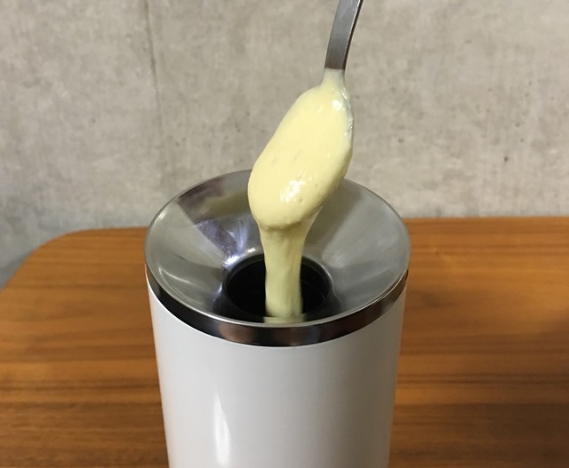 生地を流し入れる