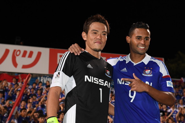 (写真左より)榎本哲也(横浜F・マリノス)、カイケ(同) ©J.LEAGUE PHTOS