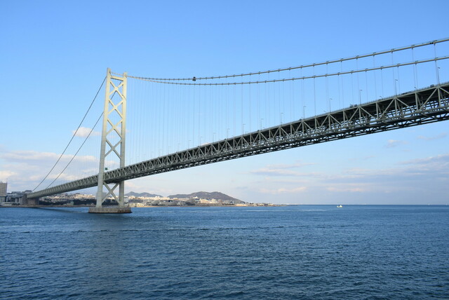 【大阪↔釜山 クルーズ体験記】16時過ぎに明石大橋を通過