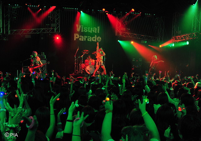 「Visual Parade #1」速報レポ／LEZARD