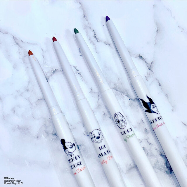 ジェルアイライナー（全4色）／税抜585円（税込643円）