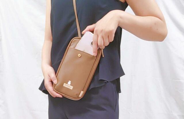 【ミッフィー×スタディオクリップ】ポケットは余裕があり、スマートフォンも取り出しやすい