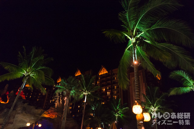 「アウラニ・ディズニー・リゾート & スパ コオリナ・ハワイ」の夜景