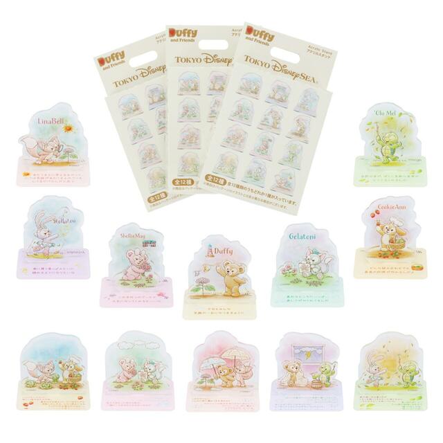 アクリルスタンド 850円｜「ダッフィー＆フレンズのワンダーズ・バイ・ユア・サイド」グッズ｜販売店舗：東京ディズニーシー「マクダックス・デパートメントストア」｜発売日：2026年6月2日（火）
